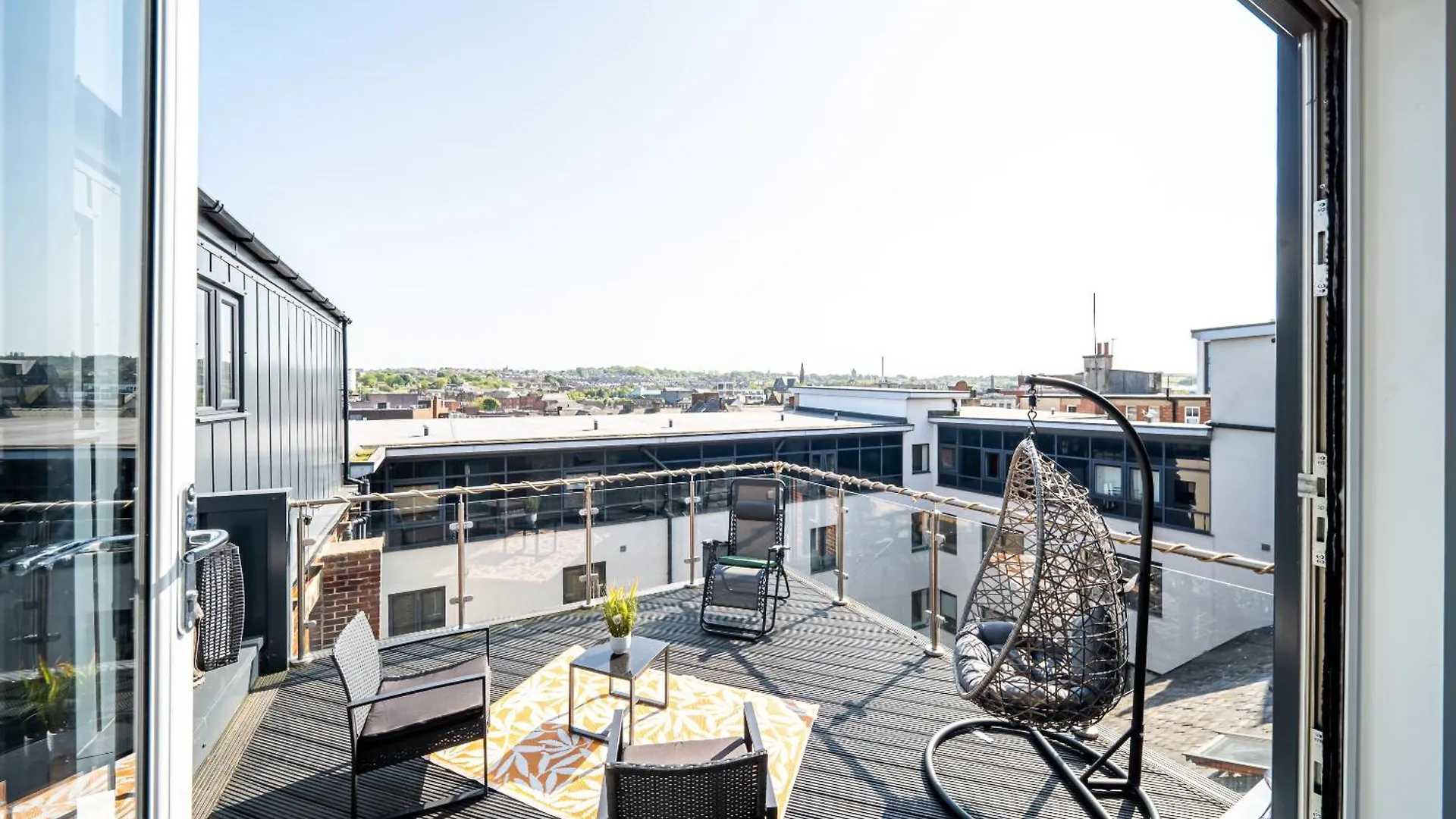 Bv Aparthotel Stays In The Heart Of Barnsley Town Centre