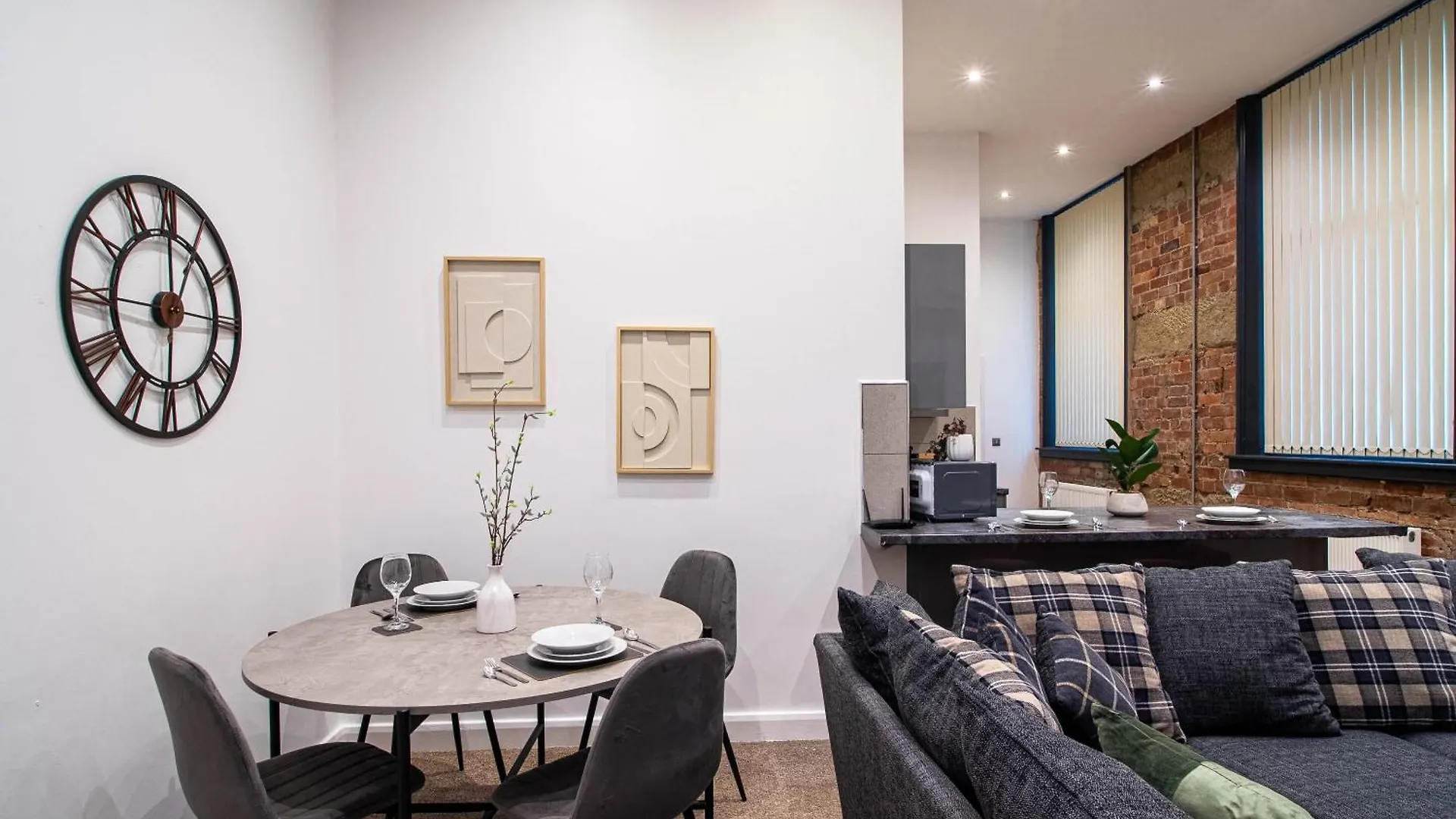 Bv Aparthotel Stays In The Heart Of Barnsley Town Centre