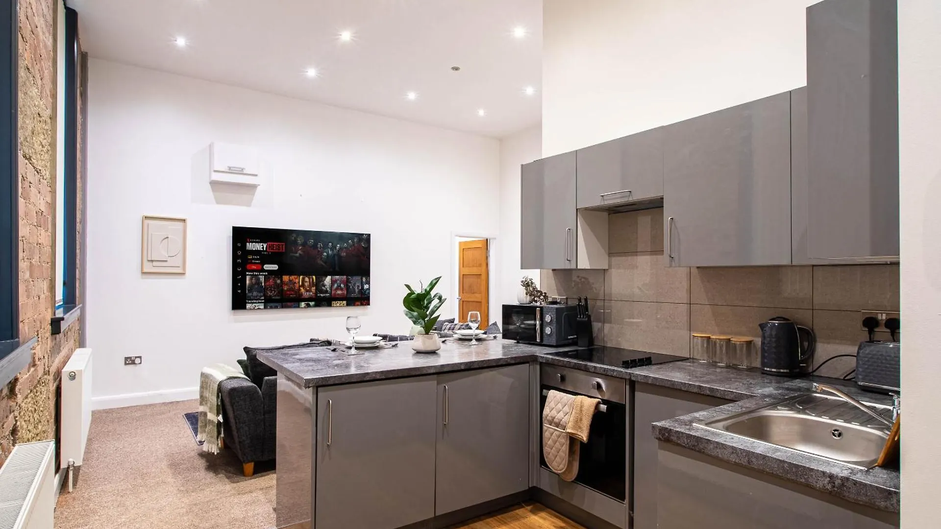 Bv Aparthotel Stays In The Heart Of Barnsley Town Centre