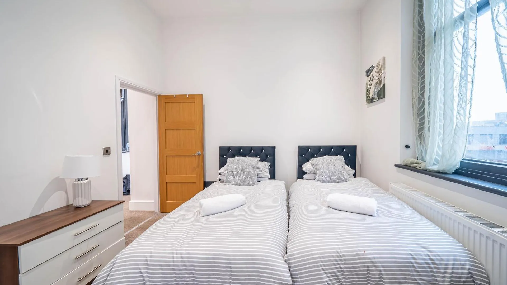 Bv Aparthotel Stays In The Heart Of Barnsley Town Centre